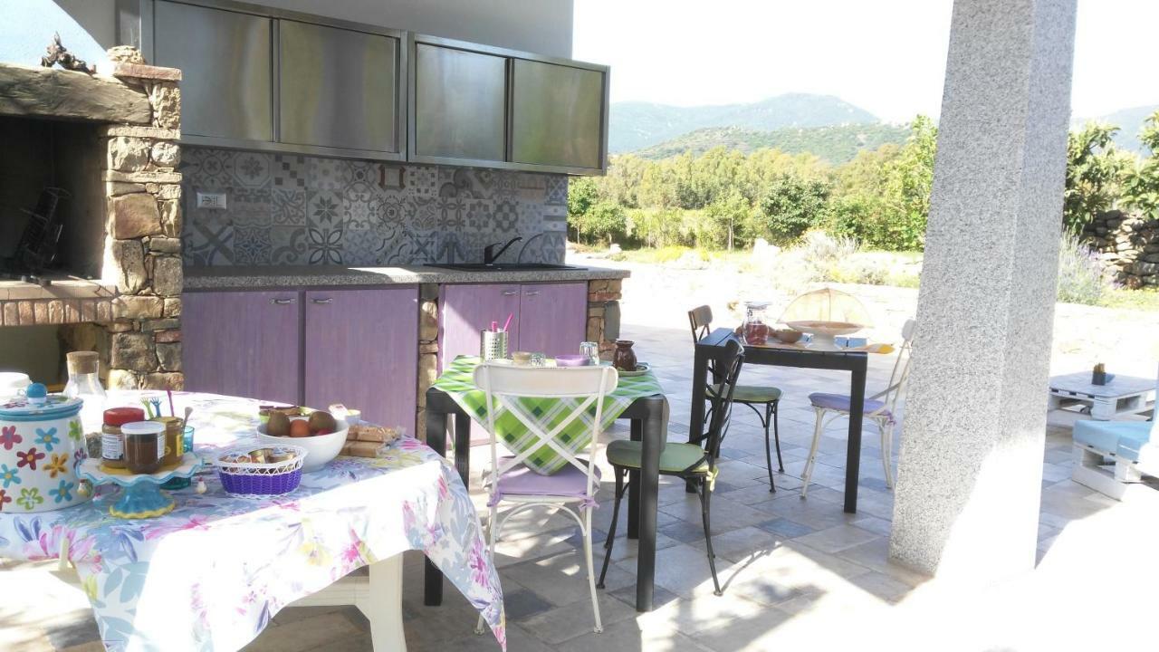 Bed and Breakfast Casale Diletta Castiadas Zewnętrze zdjęcie