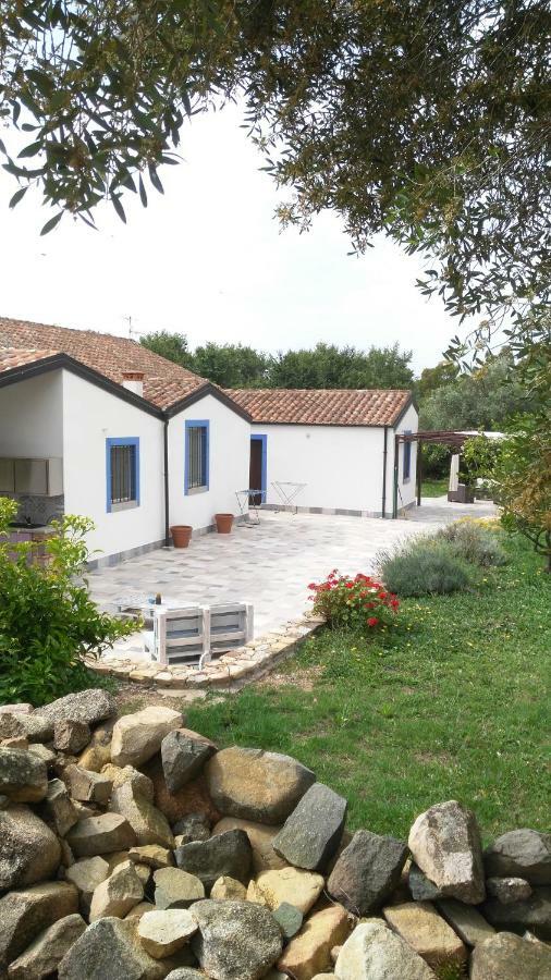 Bed and Breakfast Casale Diletta Castiadas Zewnętrze zdjęcie